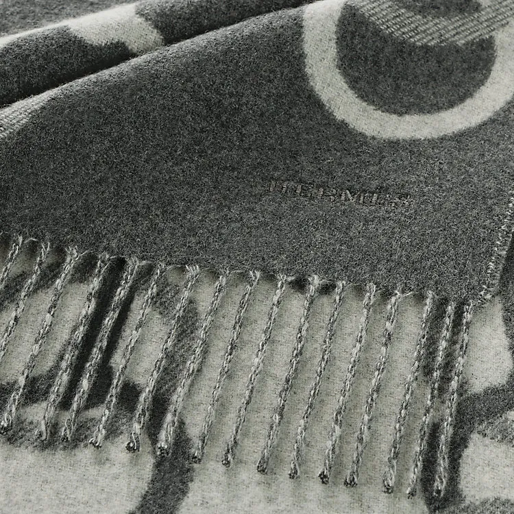 HERMES Cashmere Knit Scarves Unisex Medium Gray-1