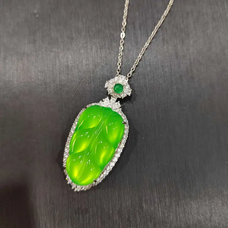 Gifts Chalcedony Jade Necklaces Unisex-8