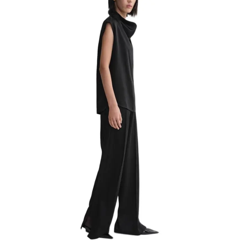 TOTEME Funnel Neck Sleeveless Top-3