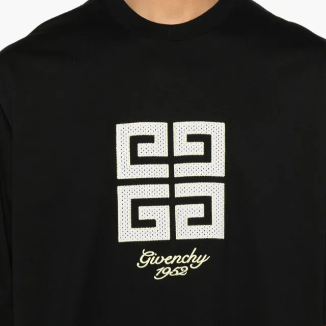 Givenchy New Studio Fit T Shirt-4
