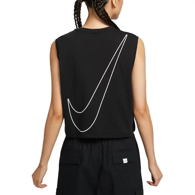 Nike Sportswear Club T Shirt Women's Black-1
