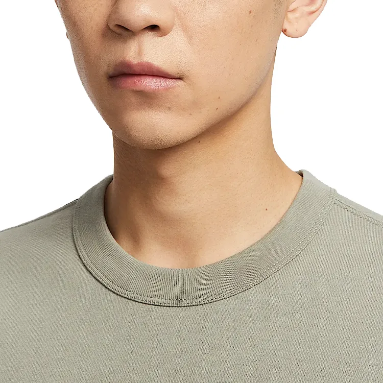 Nike SportswearSwoosh Premium Essentials T Shirt Men's Light Army Green-3