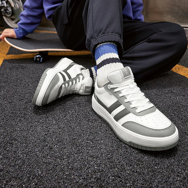 QIAODAN Anti Slip Wear Resistant Low Top Skateboard Shoes Men's White Gray-4