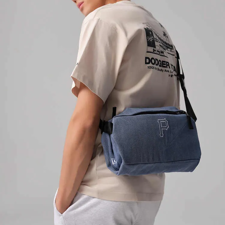 New Era MLB Collaboration Fabric One Shoulder Crossbody Fanny Pack Men's Denim Blue-4