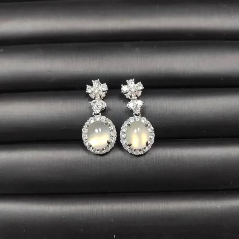 JUNWEN Chalcedony Stud Earrings Women's-1
