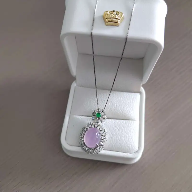 Grace Chalcedony Necklaces Women's-6