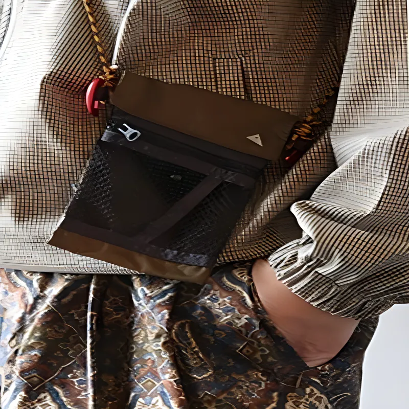 KLATTERMUSEN PU Necklace Small Bag, Cell Phone Pouch, Crossbody Bag Mini Unisex Olive Green-3