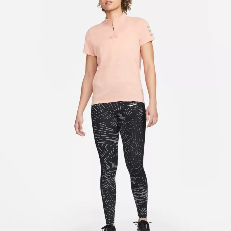 Nike T-Shirt Women's Light Pink-2
