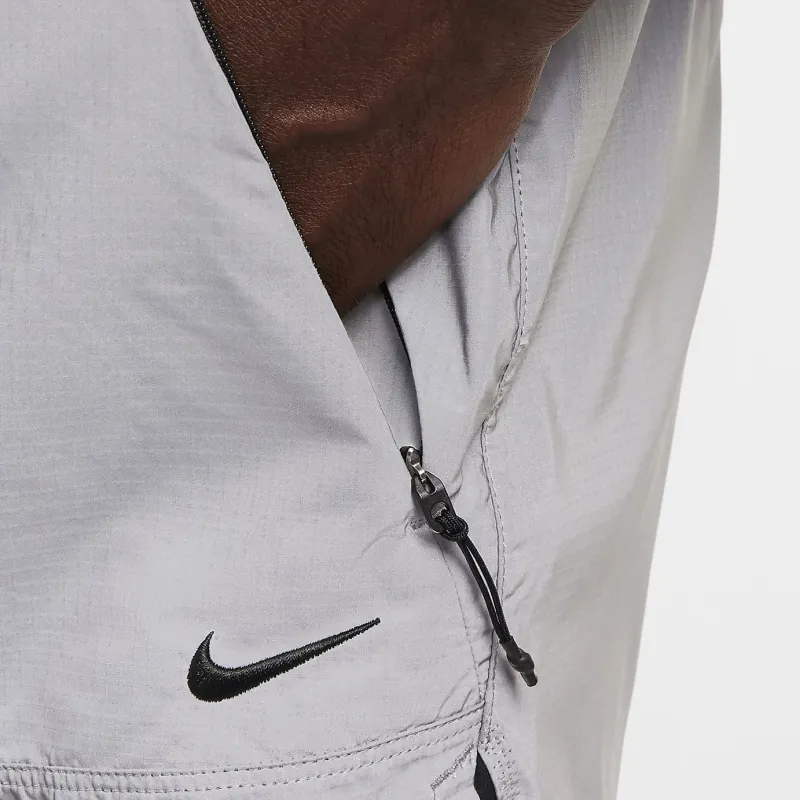 Nike Running Division Men's 4' Dri FIT Adv Reflective 2 in 1 Running Shorts-2