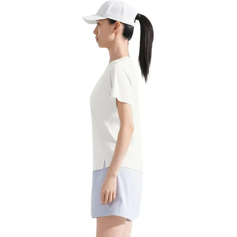THE NORTH FACE SUN SMOOTH T Shirt Women's QLI/Dune White-2