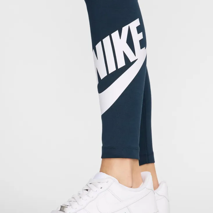 Nike Sportswear Classics Women's High-Waisted Graphic Leggings-3