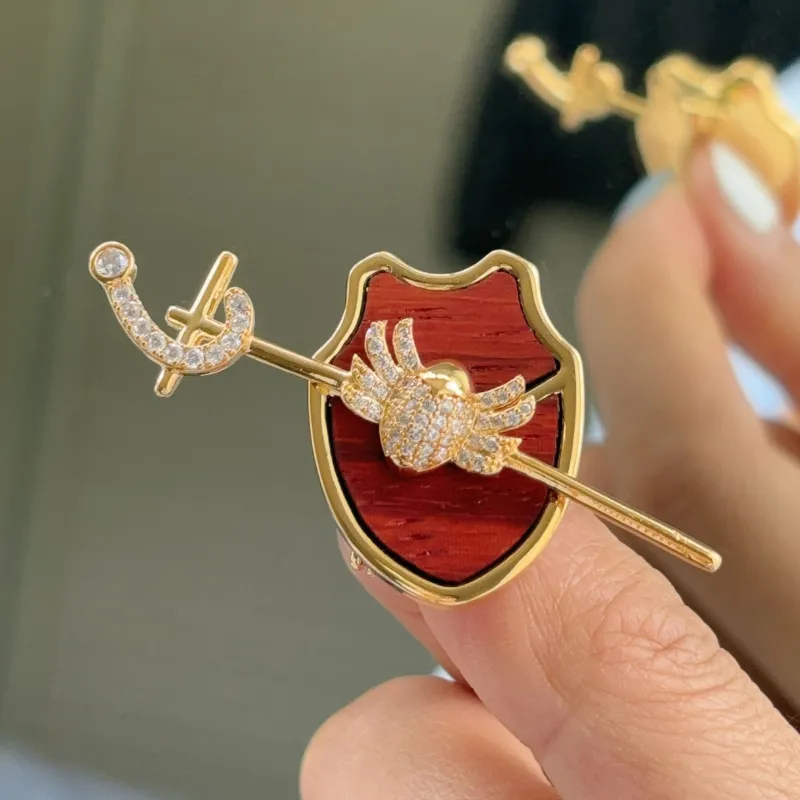 CIGA LONG Red Rosewood Brooches Unisex-4