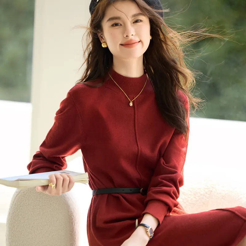 Mo Han Yi Mei Long Sleeved Dress Women's Maroon-5