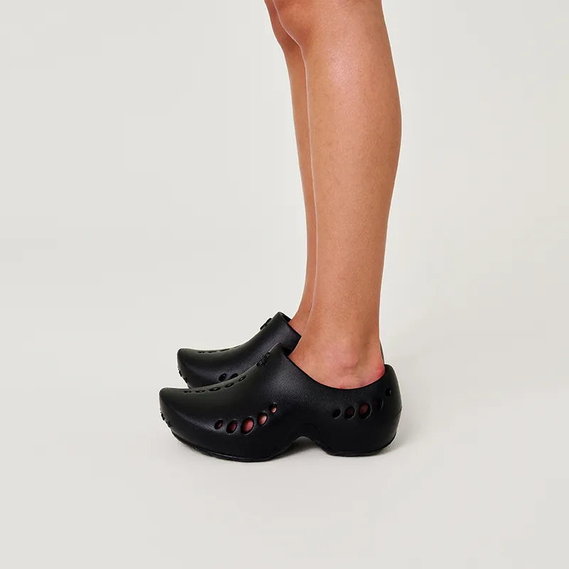 SMFK Clogs Women's Wilderness Black-10