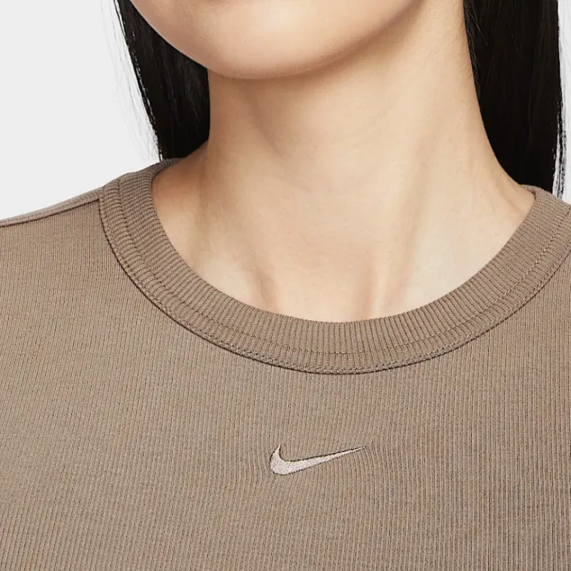 Nike Sportswear Regular T Shirt Women's Mink Brown-4