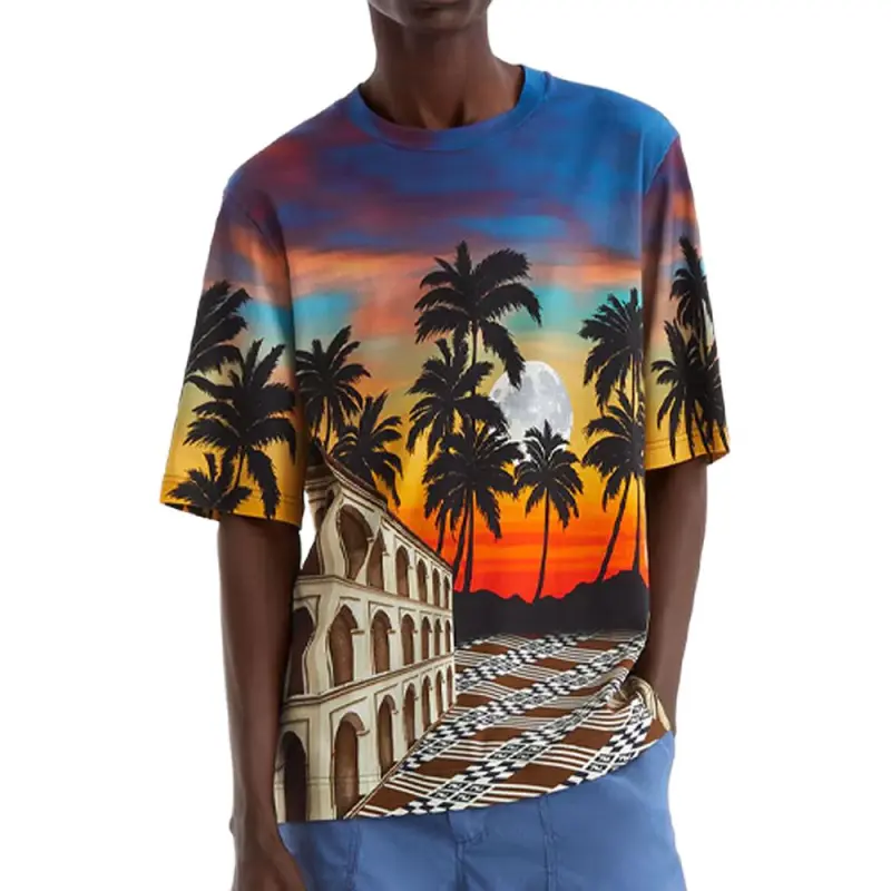 FENDI Graphic Printed Crewneck T Shirt-3
