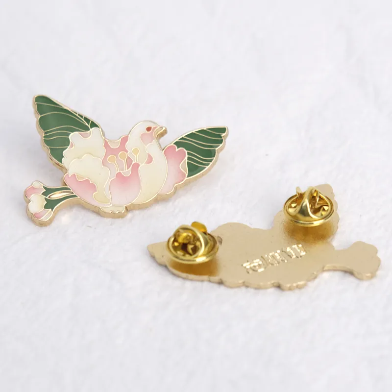 MAGGCOZONE Volunteer Army Brave Troops Marching Out Peace Dove Badge Brooch Accessories Merch Pendant Badges-2