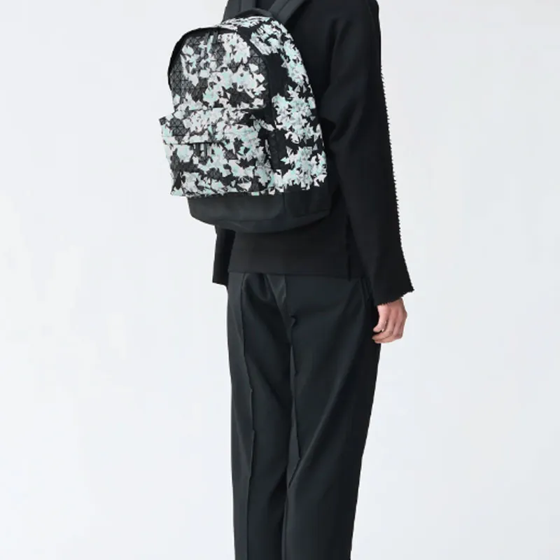 ISSEY MIYAKE Kuro Cotton With Nylon Backpack Unisex Black Print-4