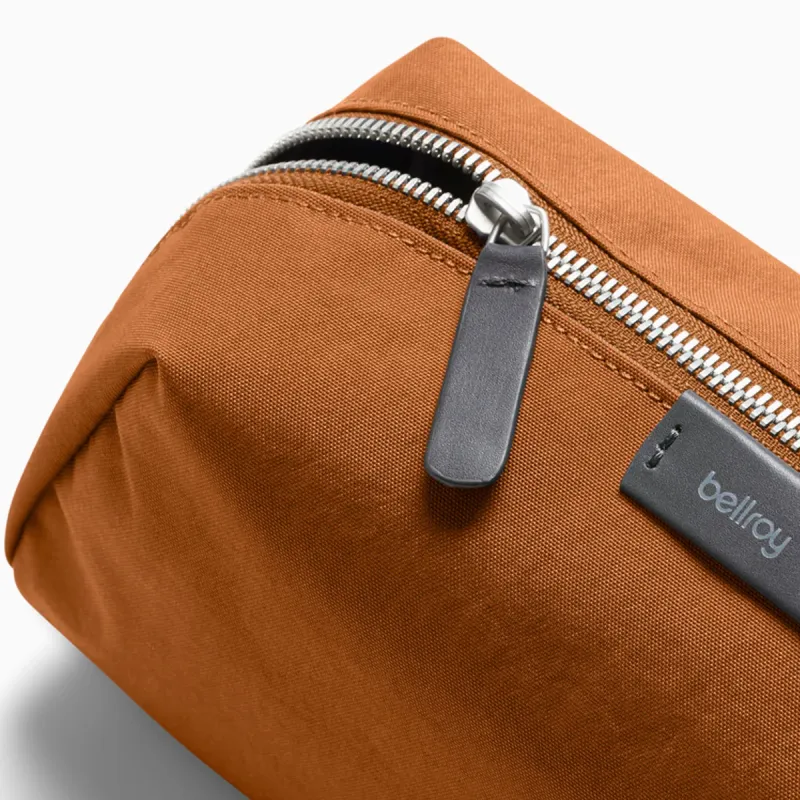 BELLROY Leather Storage Bag, Makeup Bag, Clutch Medium Size Unisex Maple Leaf Brown-4