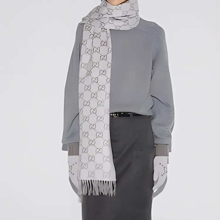 GUCCI Gg Scarf-2