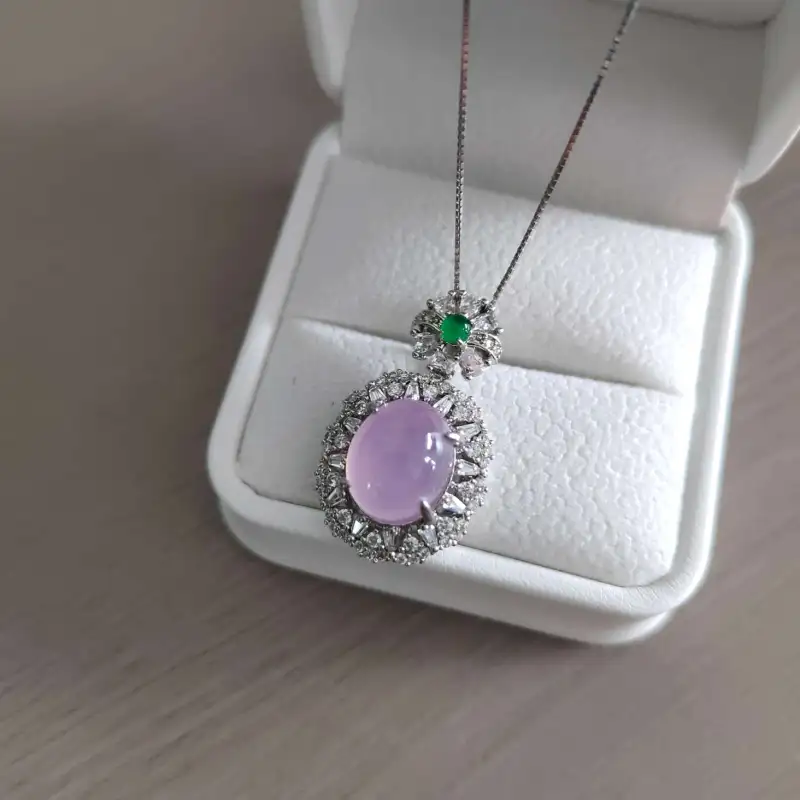 Grace Chalcedony Necklaces Women's-4