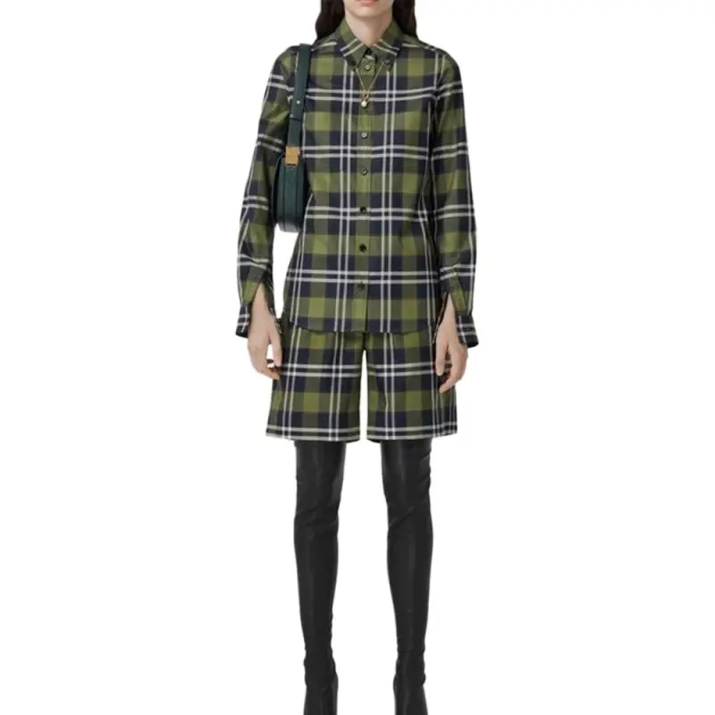 Burberry Casual Shorts Women's Green-2