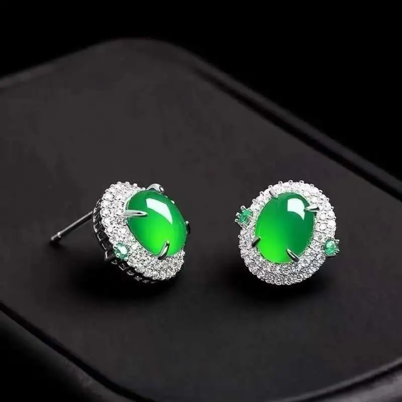 JUNWEN Chalcedony Stud Earrings Unisex-5