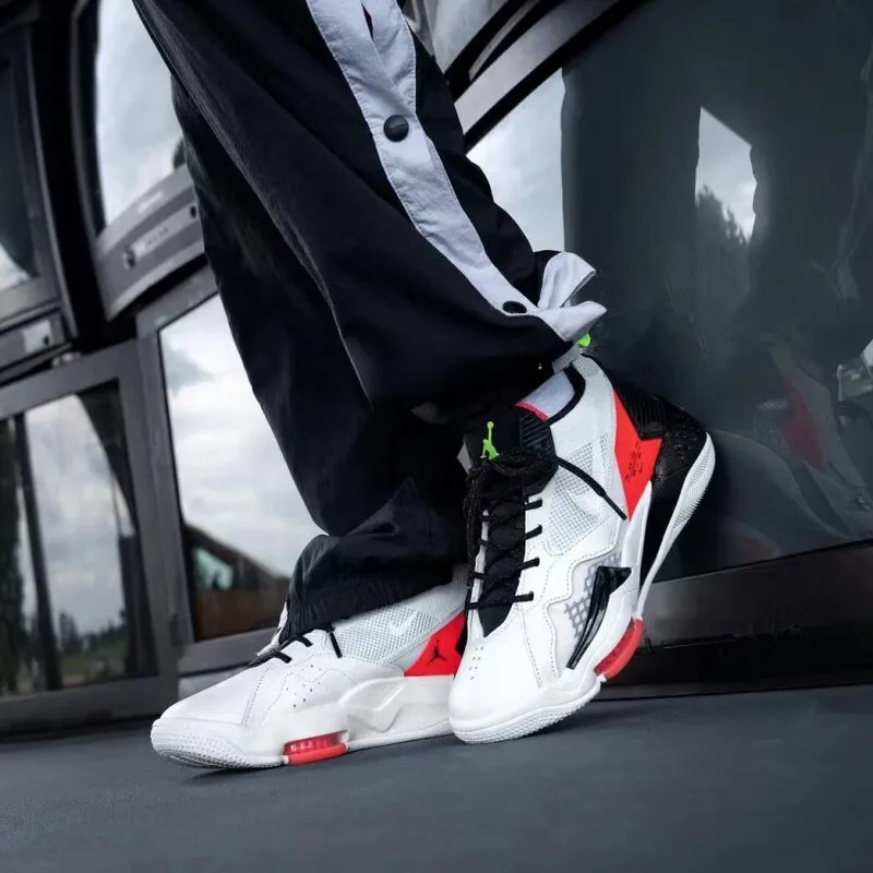 Jordan Zoom 92 Sail Flash Crimson Electric Green GS-1