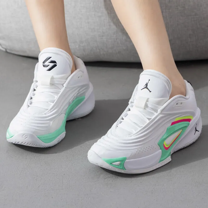 Jordan Luka 3 Anti Slip Wear Resistant Low Top Basketball Shoes White Kids'-1