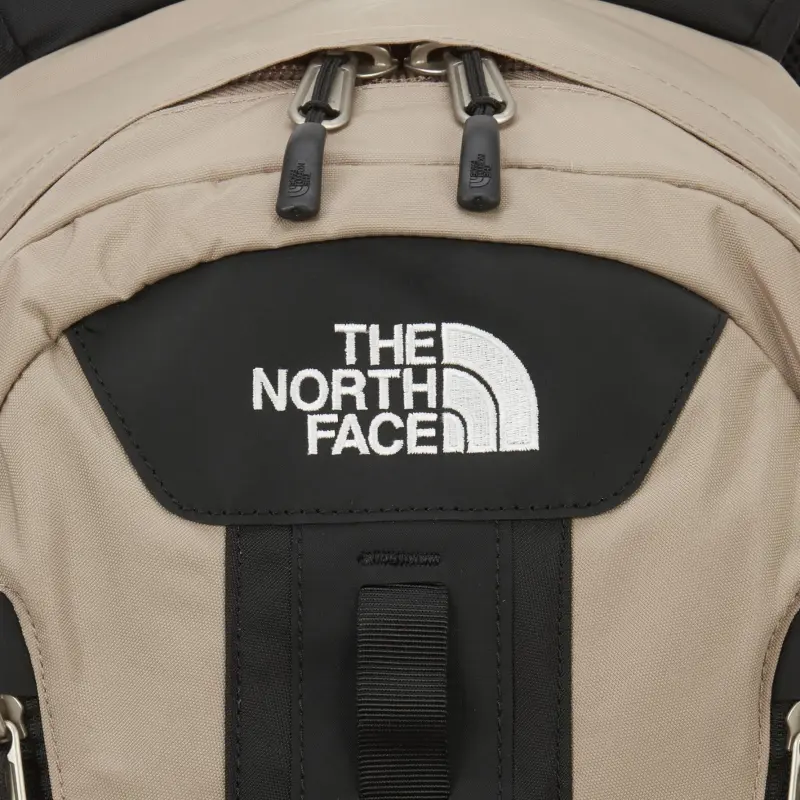 THE NORTH FACE Outdoor Bags Recycled Nylon 30L Dark Brown Unisex-3