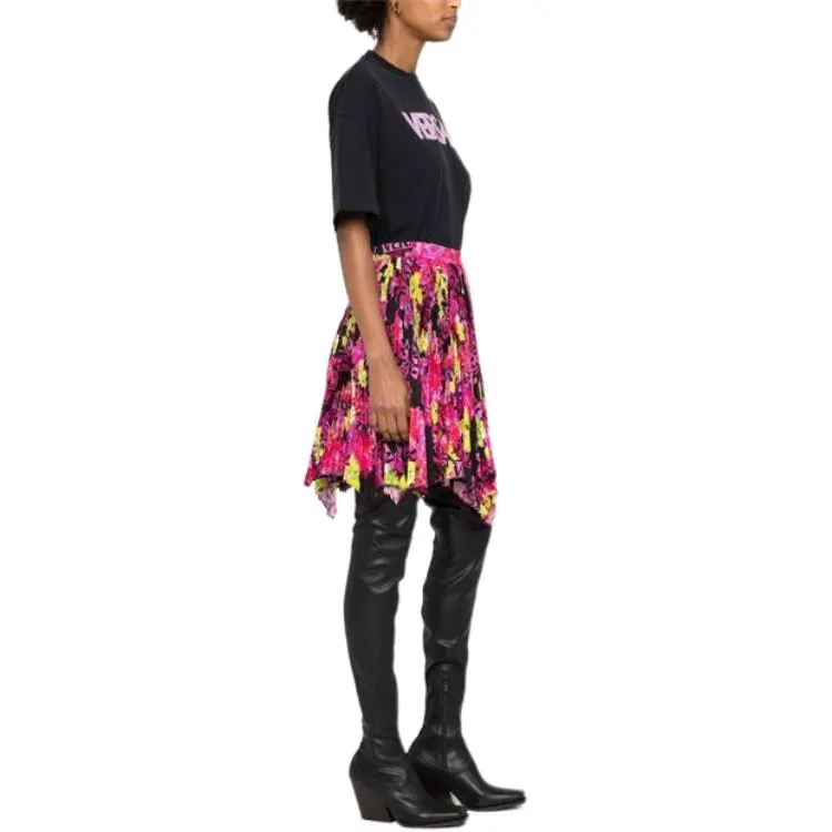 VERSACE Logo Print T Shirt 'Black/Fuchsia'-4