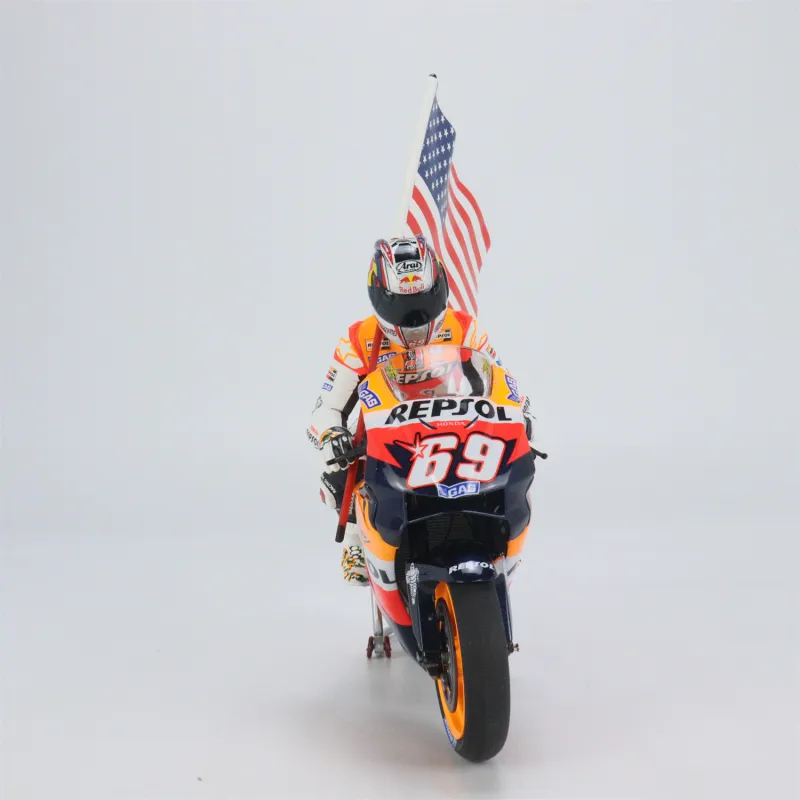MINICHAMPS Motorcycle Model Honda RC211V Nicky Hayden World Champion Assembled Models-2