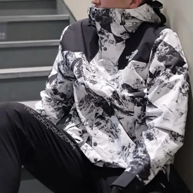 THE NORTH FACE Novelty Eco Gtx Mountain Jacket Nutral Gray THE NORTH FACE Novelty Eco Gtx Mountain Jacket Nutral Gray