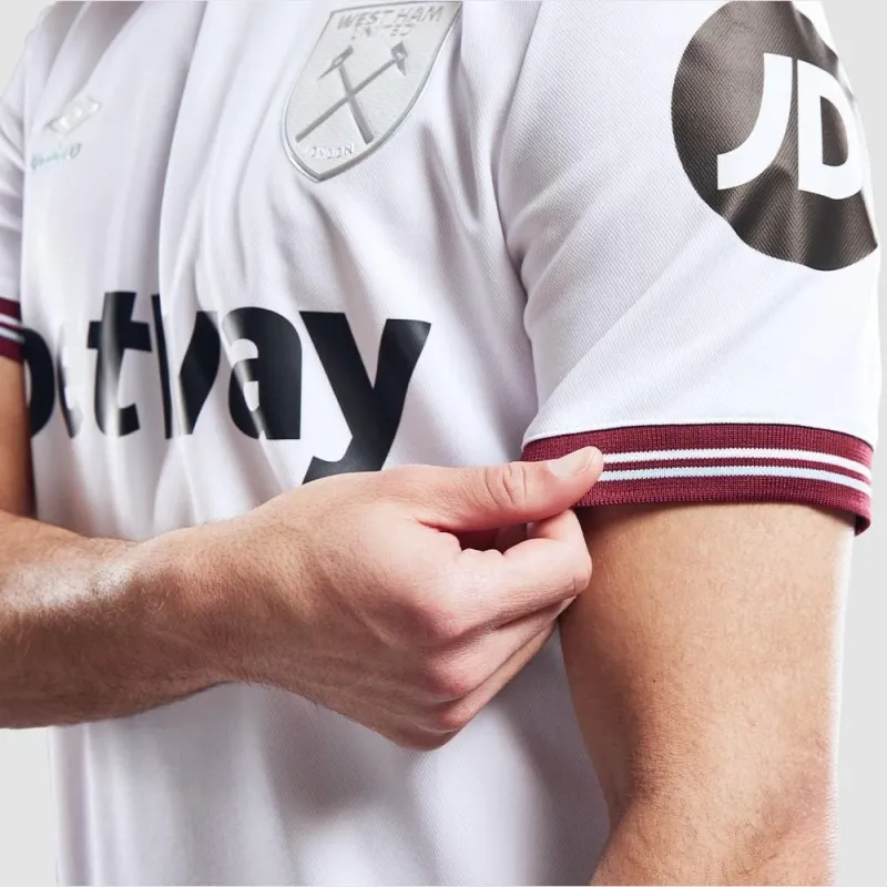 Umbro T-Shirts Men White-1
