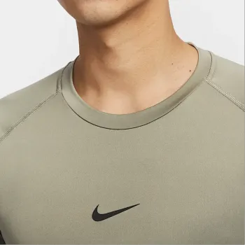 Nike Pro Men's Dri-FIT Tight Short-Sleeve Fitness Top