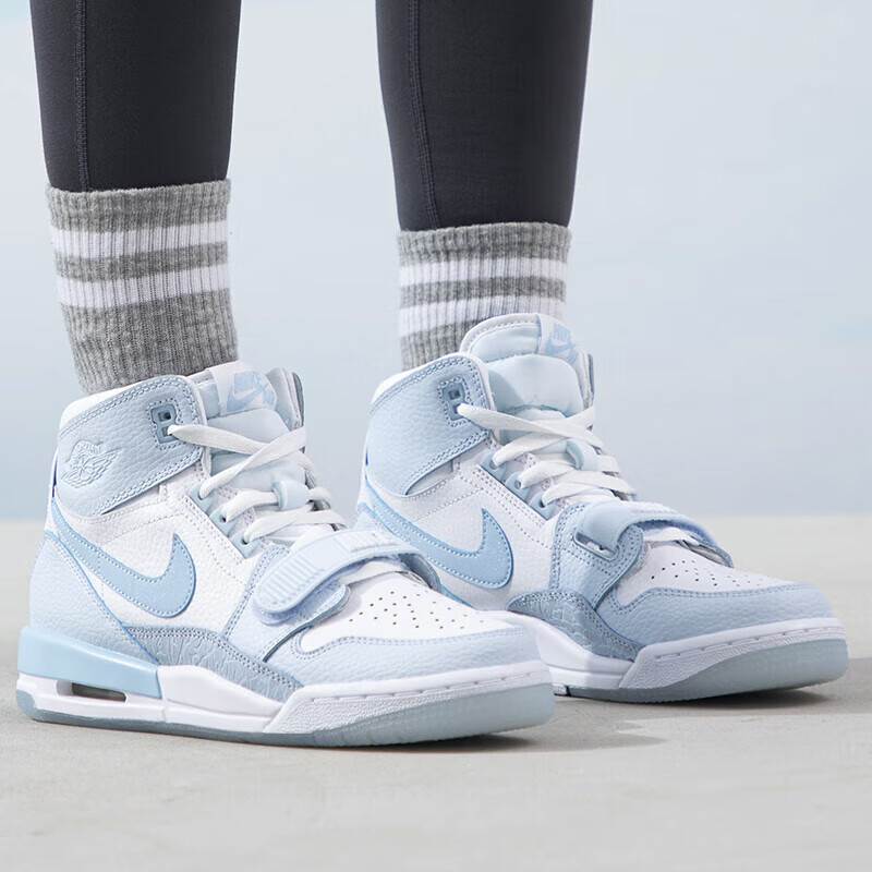 Jordan Legacy 312 White Arctic Blue POIZON