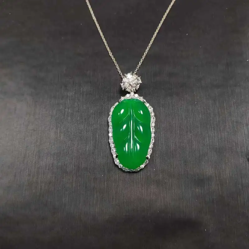 JUNWEN Chalcedony Necklaces Unisex-6