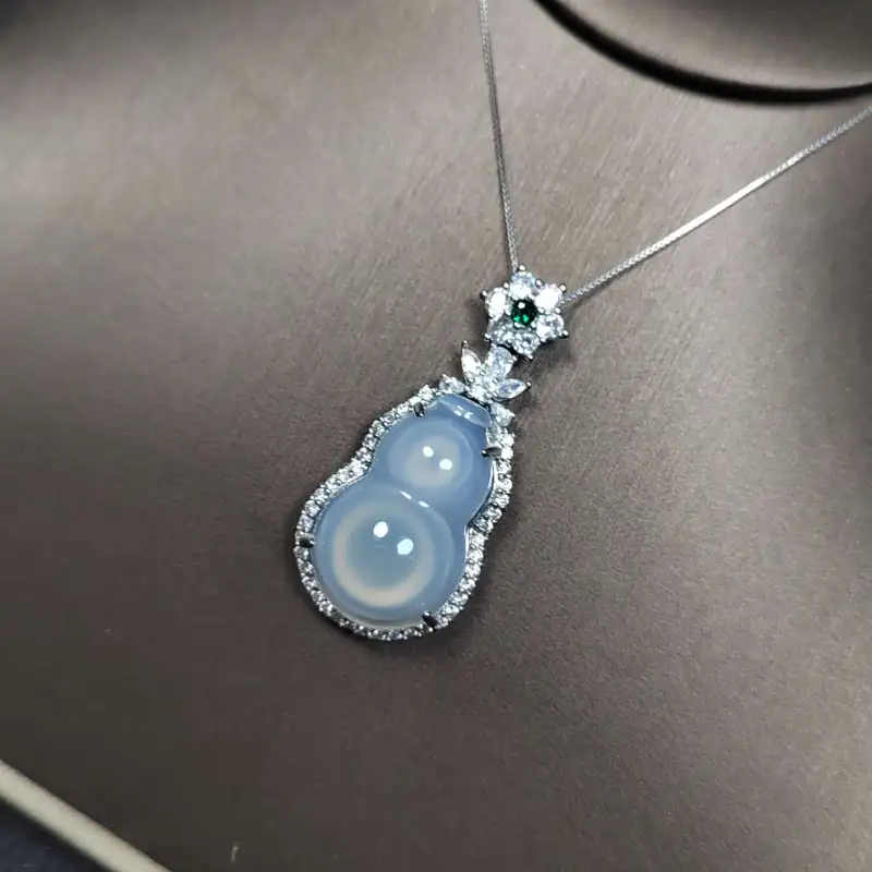 Grace Chalcedony Necklaces Women's-2