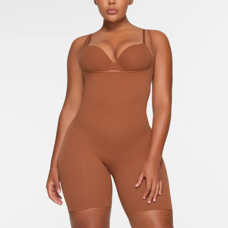 SKIMS SEAMLESS SCULPT BUTT LIFTING OPEN BUST BODYSUIT Bodysuits Women's BRONZE/Bronze-2
