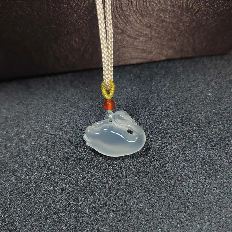 Grace Chalcedony Necklaces Unisex-2