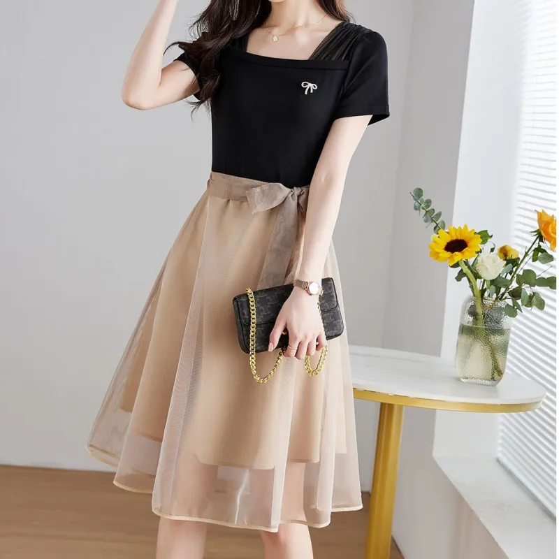 Still Quiet Short Sleeved Dress Women's Black+Champagne-1