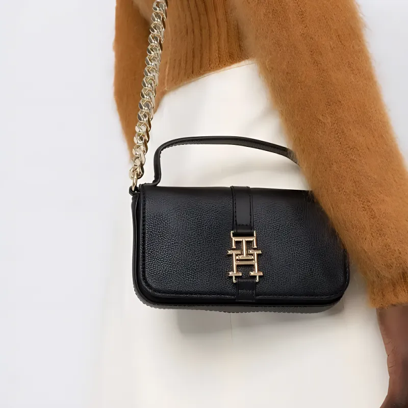 Tommy Hilfiger Logo plaque Chain link Crossbody Bag-3