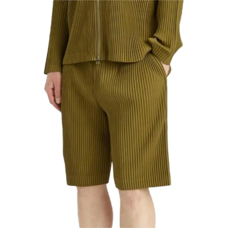 Homme Plissé Issey Miyake Color Pleats Shorts-2