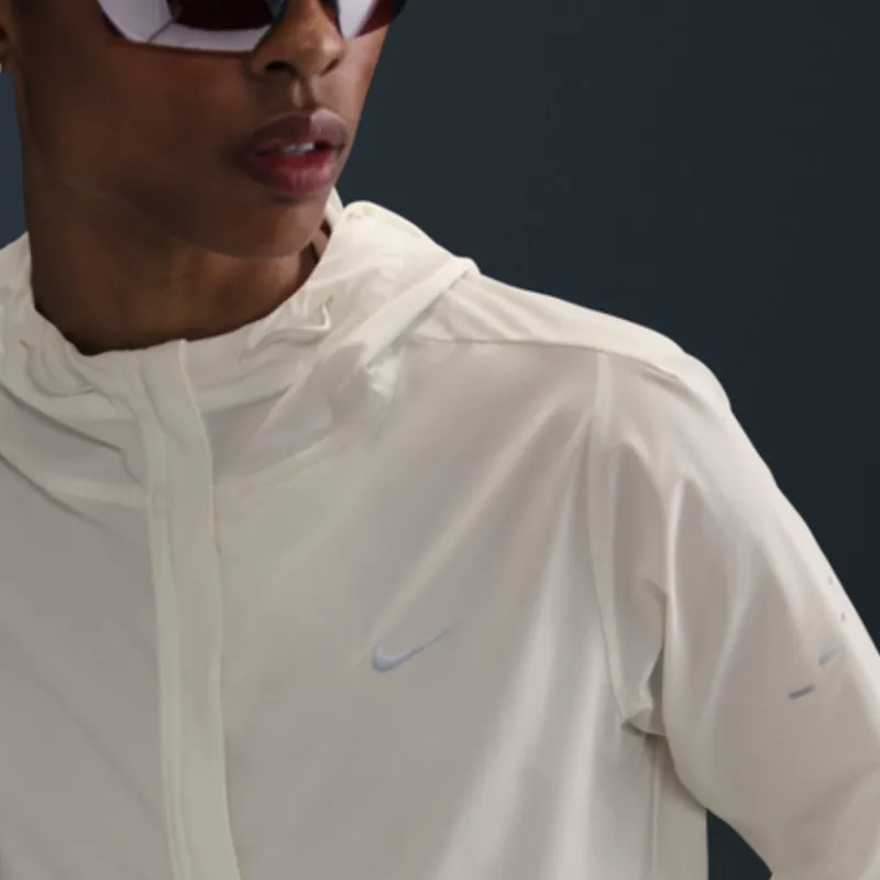 Nike Swift Women's Repel Packable Running Jacket-2