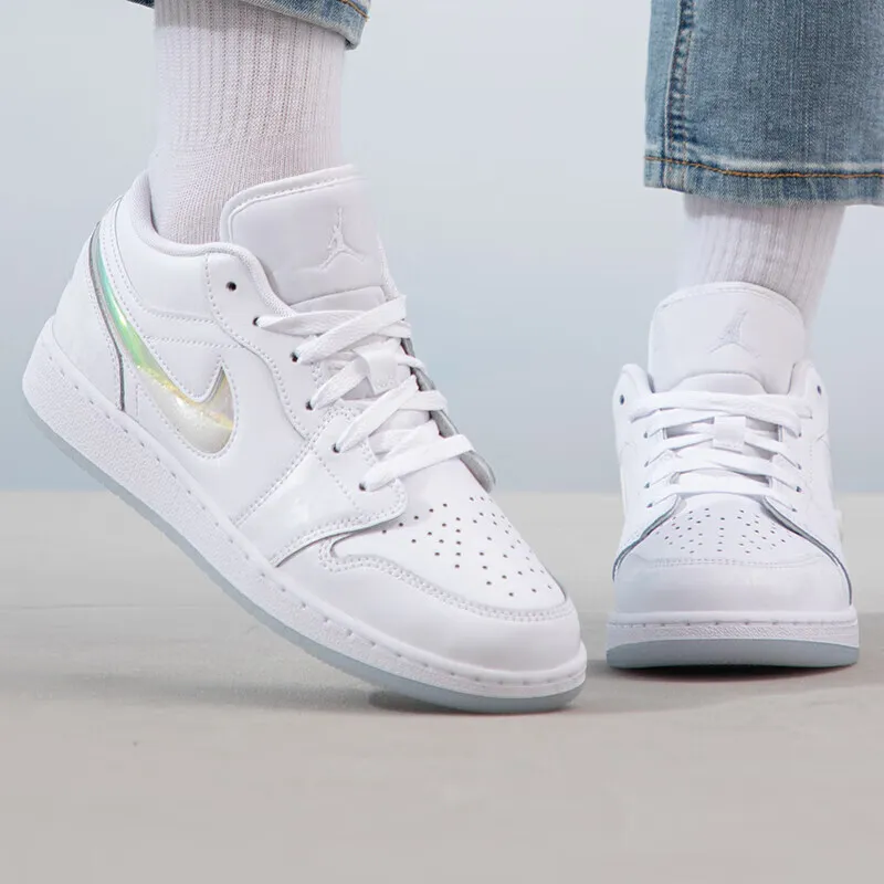 Jordan 1 Low SE Glitter Swoosh GS-1