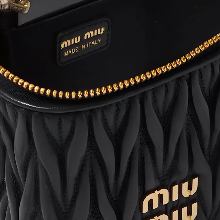MIU MIU Matelasse Nappa Leather Mini Pouch Black-3
