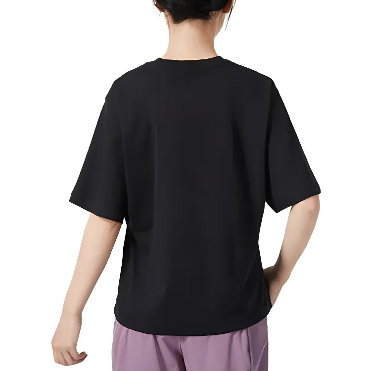 Nike Women'ss Logo Print Sporty Breathable T-Shirt Black-4