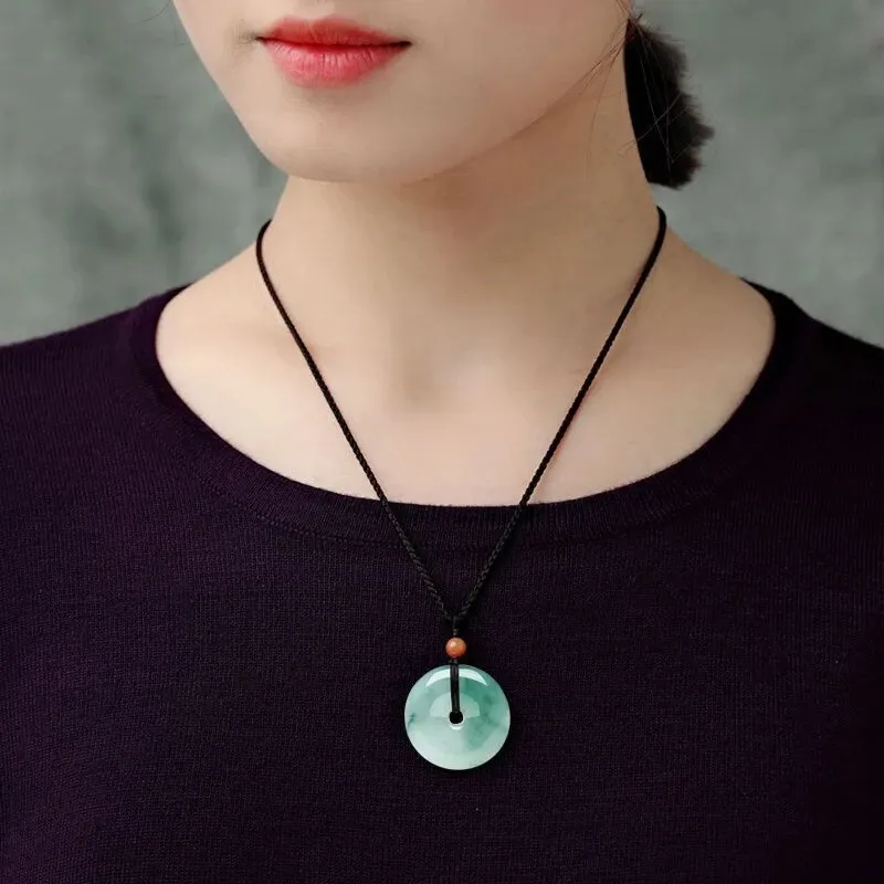 Jing Ruyu Bean Type Pendants Unisex-1