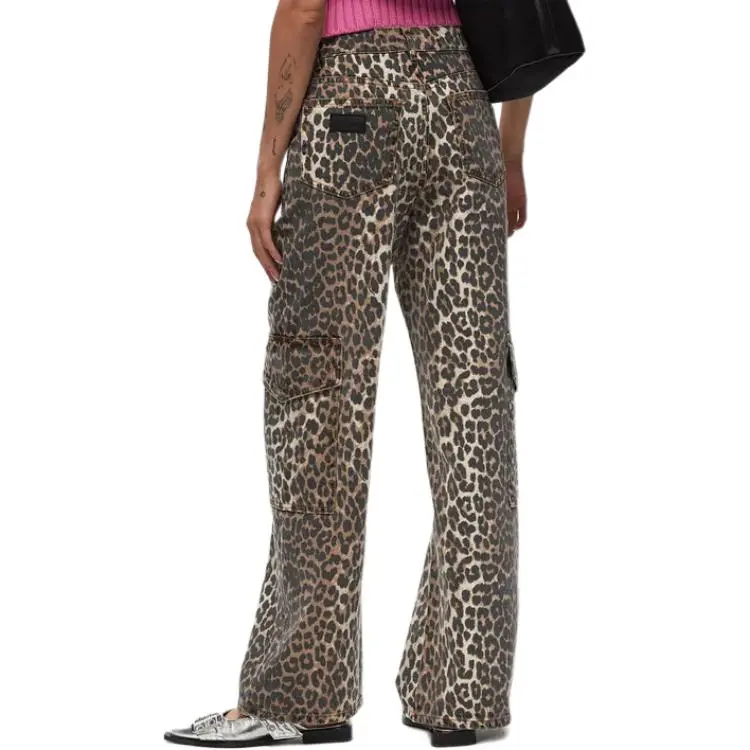 GANNI Leopard Printed Straight Leg Jeans-3