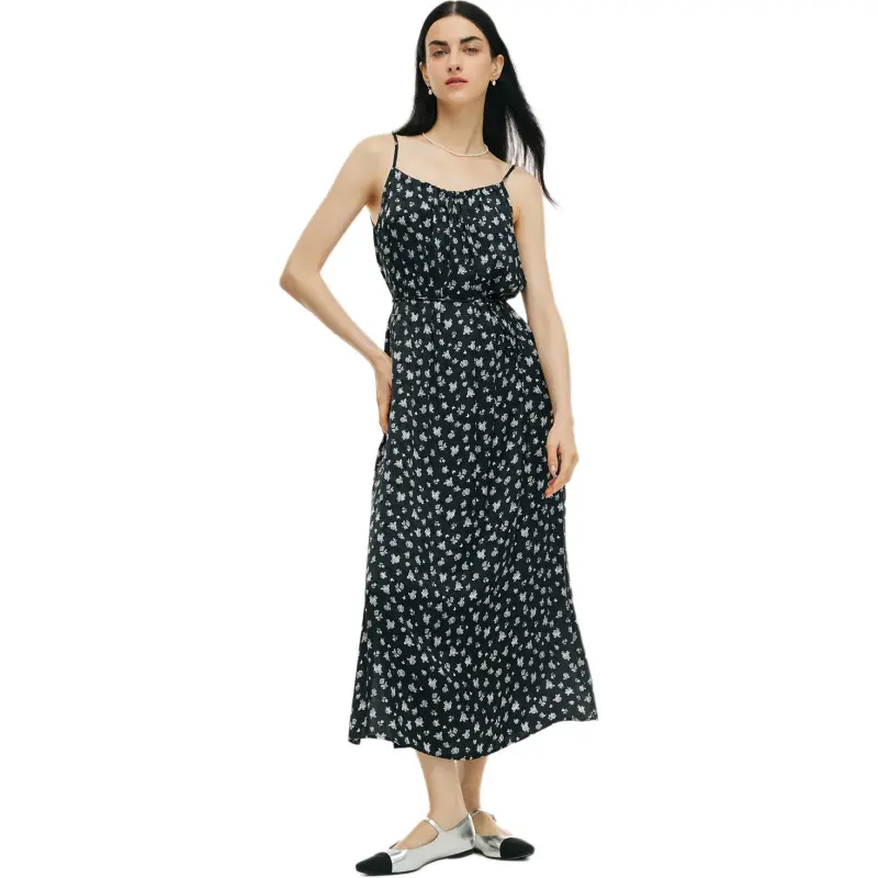 GOELIA Two Piece Skirt Sets Women's 8BD Black With Ecru Small Rose Print-3